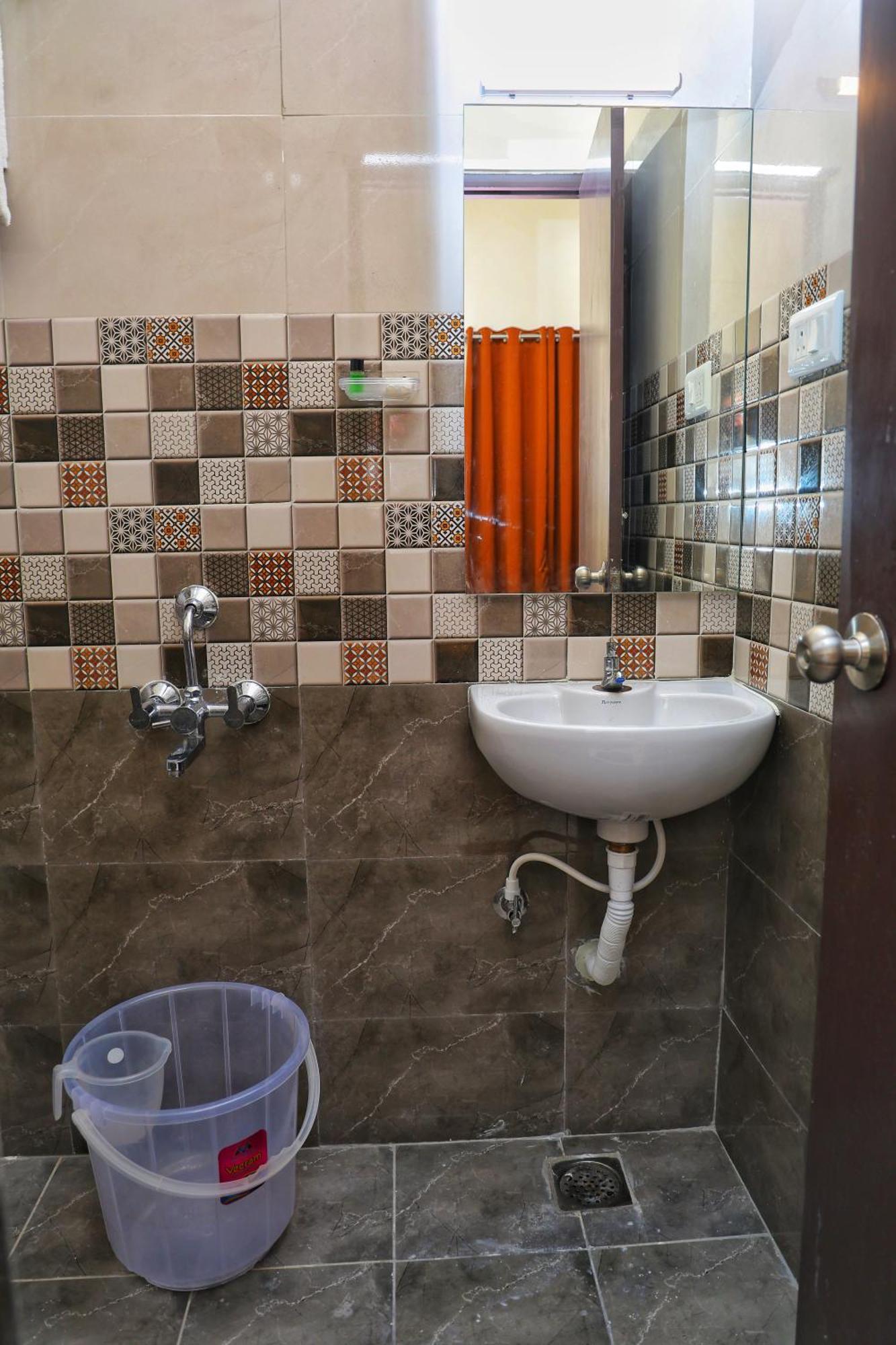 Jn Residency Perungudi Bed & Breakfast Chennai Eksteriør bilde
