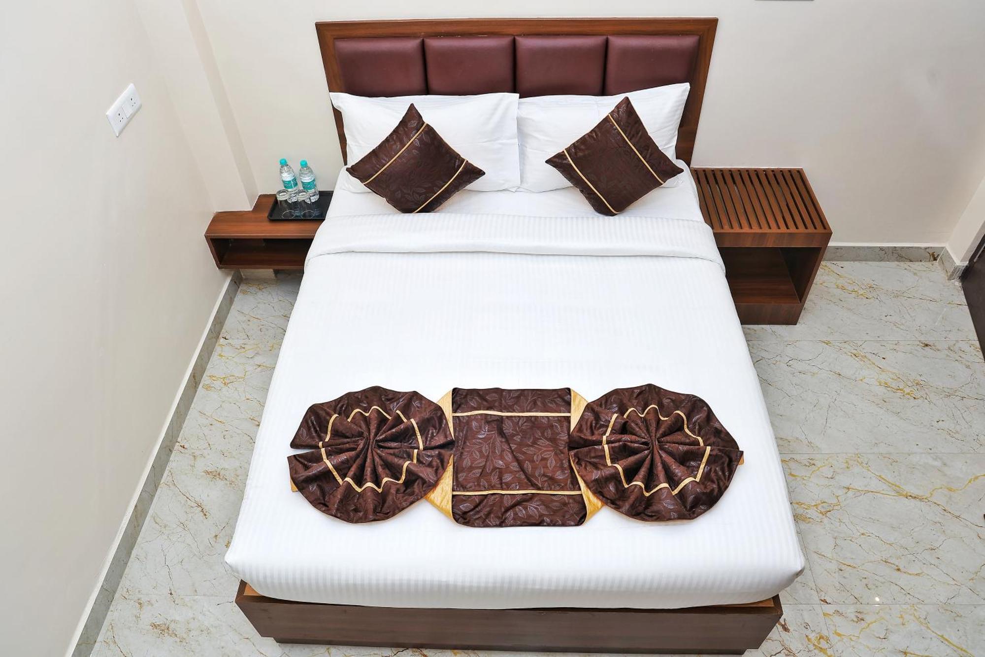 Jn Residency Perungudi Bed & Breakfast Chennai Eksteriør bilde