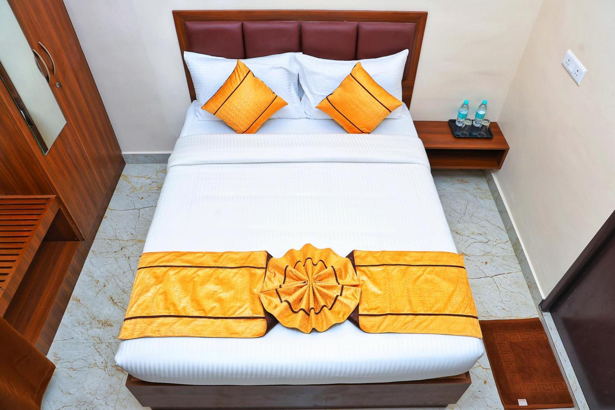 Jn Residency Perungudi Bed & Breakfast Chennai Eksteriør bilde